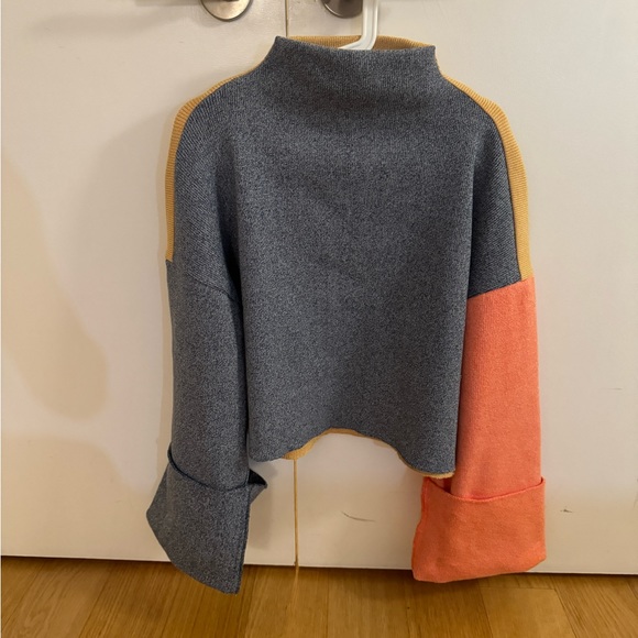 Rejina Pyo Colorblock Ribbed Funnel Neck Top Size M - Picture 2 of 4